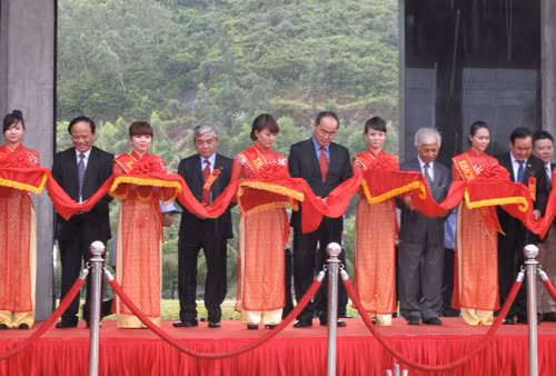 Khai mạc hội nghị khoa học quốc tế "Cửa sổ nhìn ra vũ trụ" ảnh 1
