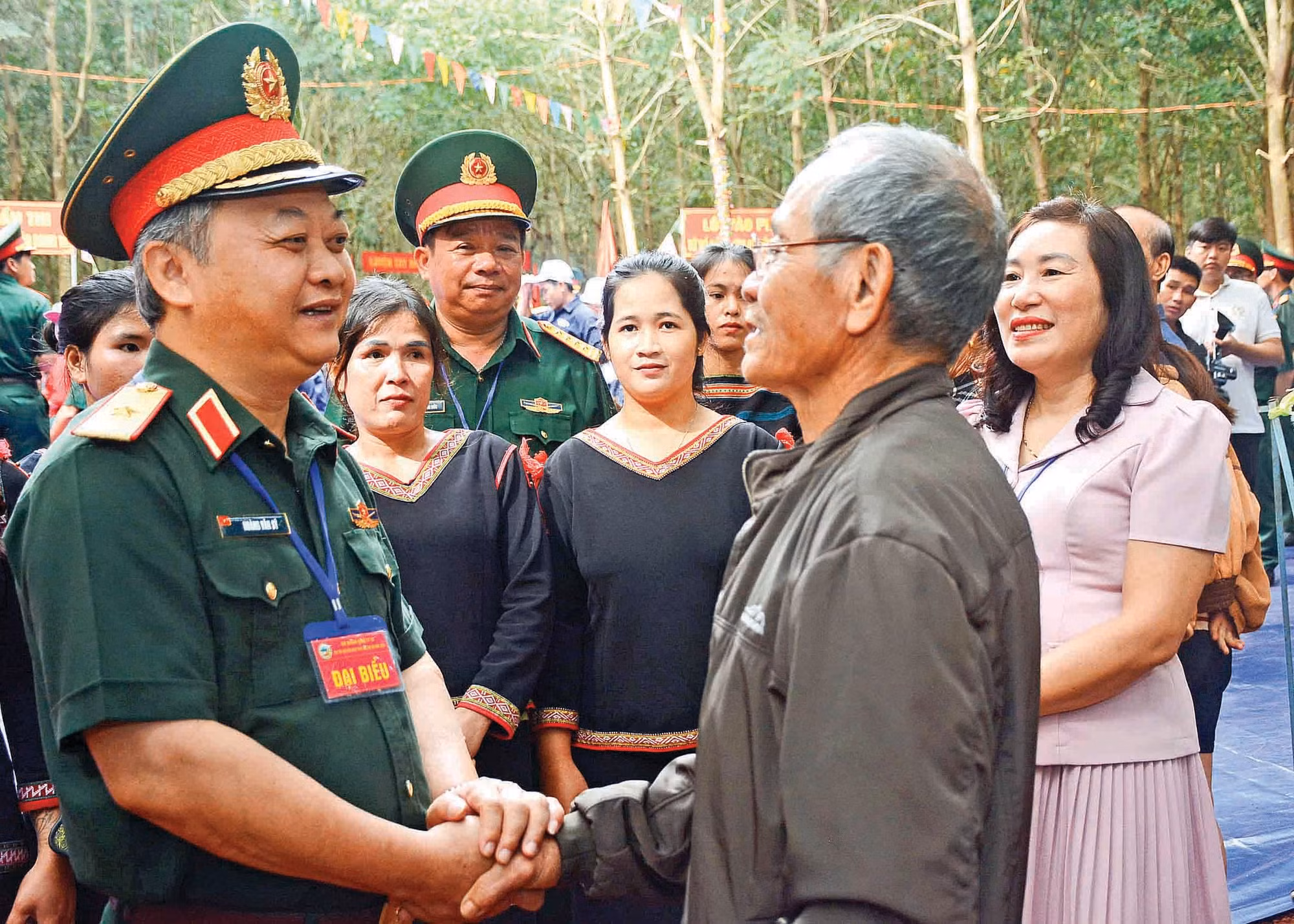 18-binh-doan-15-anh-son-tung.jpg