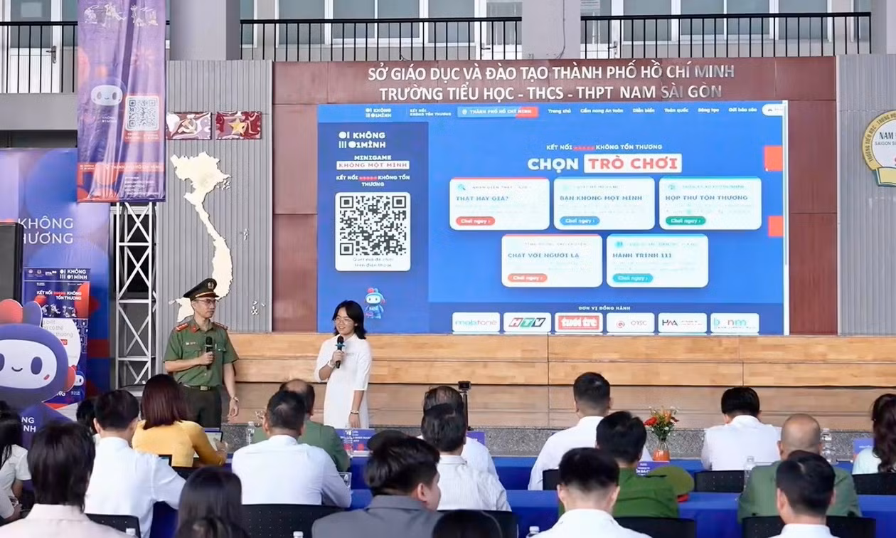 Dạy học sinh làm chủ không gian mạng, không chỉ dừng ở cảnh báo