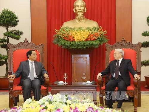 Tổng Bí thư tiếp đoàn đại biểu cấp cao Lào ảnh 1