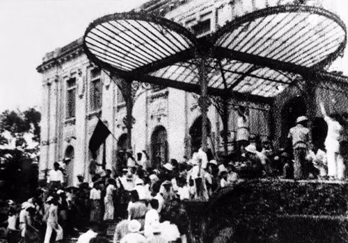 Cuộc cách mạng nhân văn, dân chủ và dân quyền ảnh 1