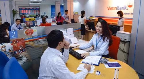VietinBank báo lãi gần 4.000 tỷ đồng ảnh 1