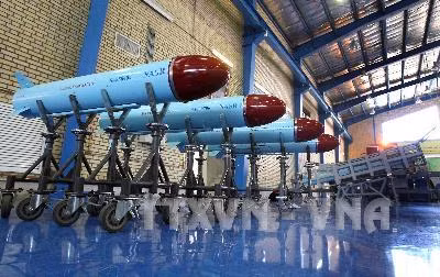Iran ra mắt dây chuyền sản xuất tên lửa hành trình Nasr ảnh 1