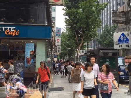 Cuộc sống tại Seoul diễn ra bình thường bất chấp căng thẳng ảnh 1