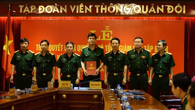 Tập đoàn Viettel bổ nhiệm 3 Phó Tổng giám đốc mới ảnh 1