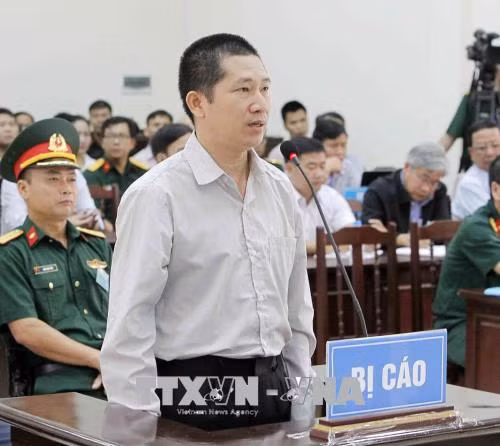 Xét xử sơ thẩm vụ án Đinh Ngọc Hệ cùng đồng phạm ảnh 4