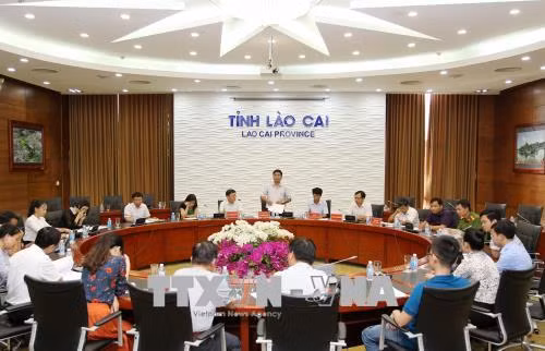 'Thủ phạm' gây hư hỏng hoa màu ở Bản Lầu là nhà máy luyện kim màu Lào Cai ảnh 1