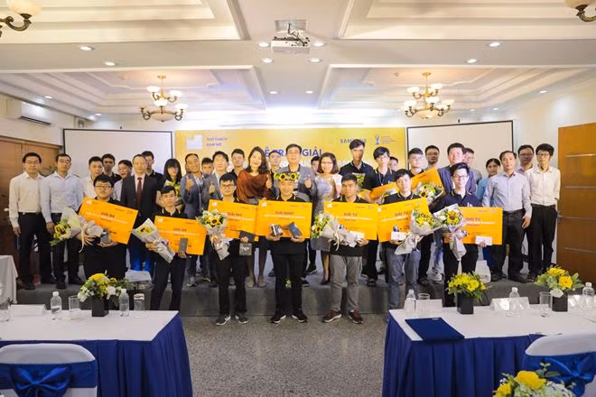 Sinh viên Việt Nam tạo kỳ tích tại cuộc thi lập trình quốc tế ảnh 2