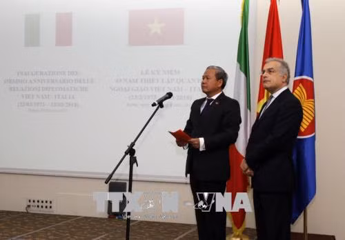 Lễ kỷ niệm 45 năm thiết lập quan hệ ngoại giao Việt Nam-Italy tại Rome ảnh 1