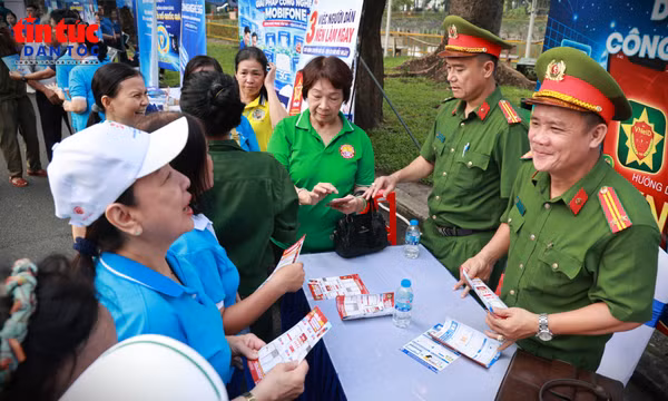 Sôi nổi trải nghiệm công nghệ tại Ngày hội Công dân số
