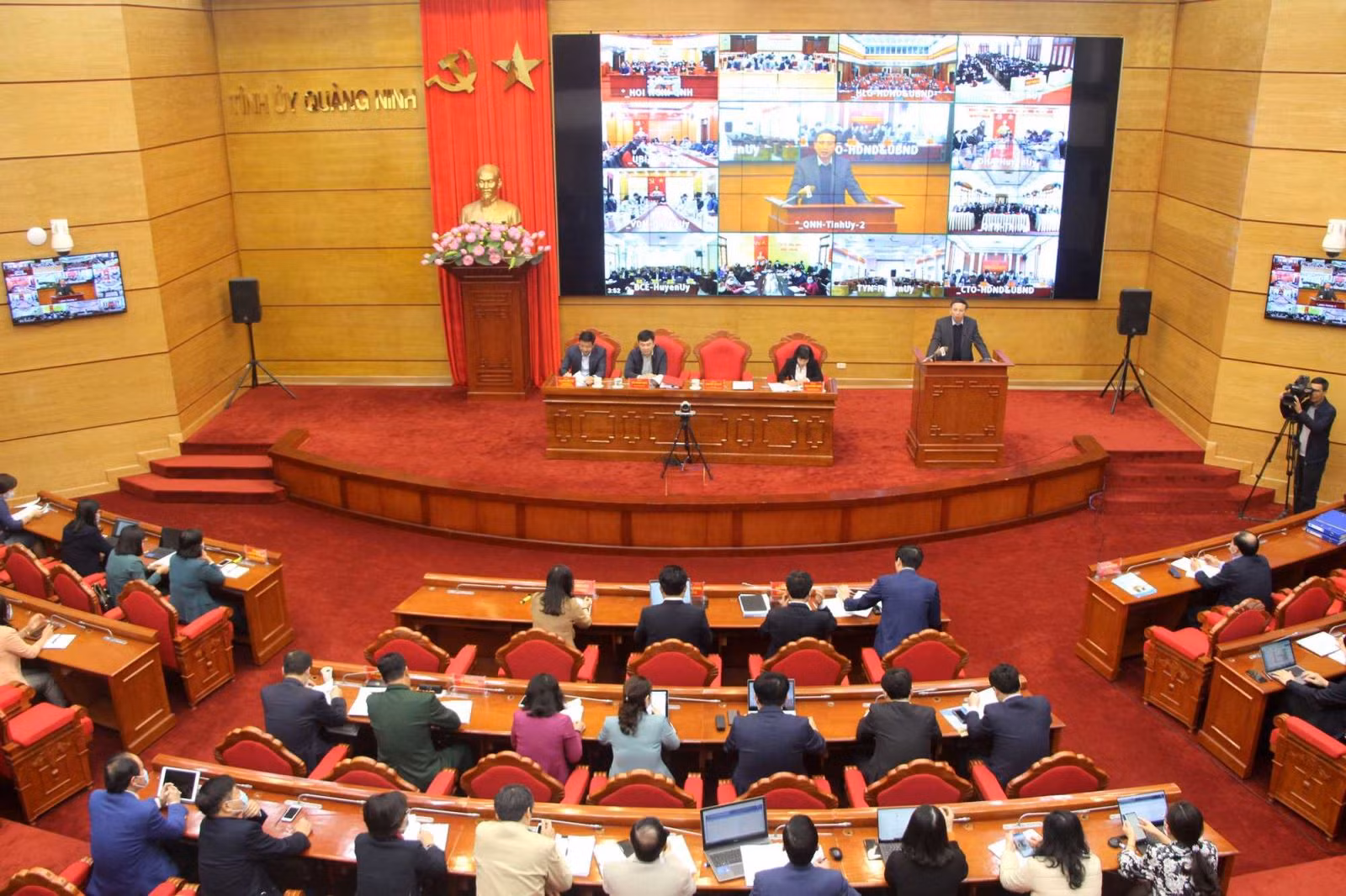 Chú thích ảnh