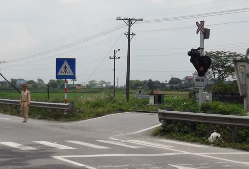Đi bộ qua đường sắt, một người tử vong ảnh 1