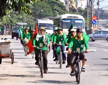 Người cao tuổi Hà Nội đạp xe kết nối Cây di sản ảnh 2