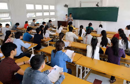 Nhà trường “phủi tay” với sinh viên tốt nghiệp ảnh 1