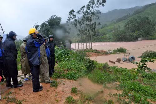 Mưa lớn sau bão, đề phòng lũ quét và sạt lở đất ảnh 1