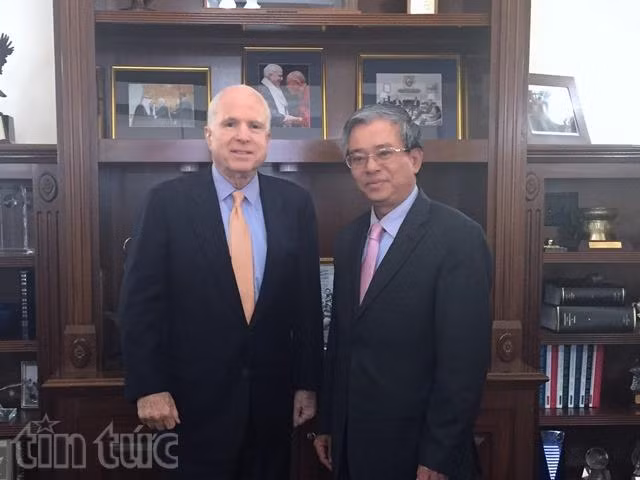 Đại sứ Việt Nam tại Hoa Kỳ gặp Thượng nghị sỹ John McCain ảnh 1