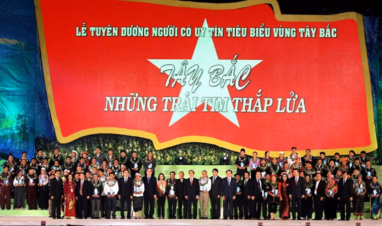 Đảm bảo chính sách cho người có uy tín ảnh 2