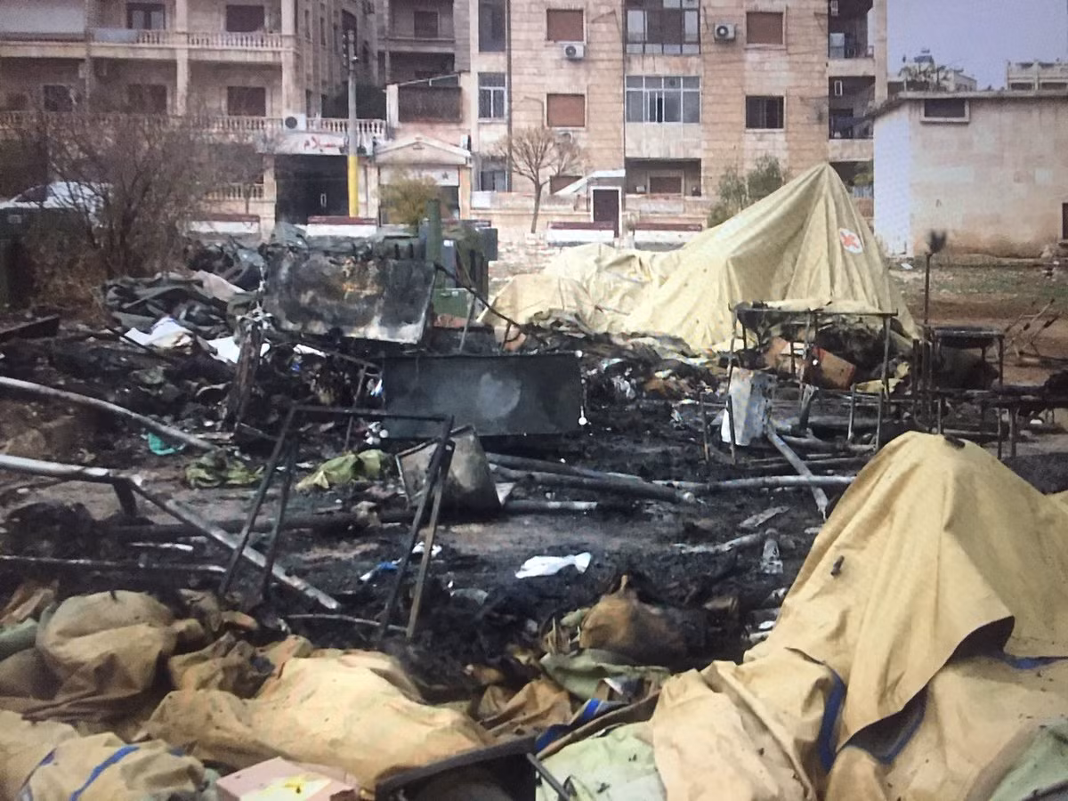 Pháo kích bệnh viện ở Aleppo, nhân viên y tế Nga thiệt mạng ảnh 1