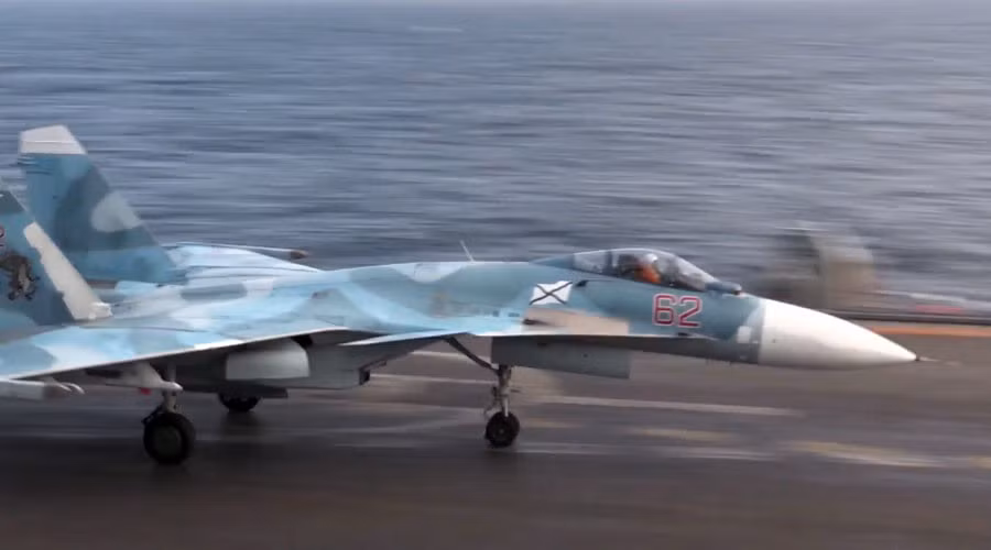Trở về từ Syria, chiến đấu cơ Su-33 của Nga rơi xuống biển ảnh 1