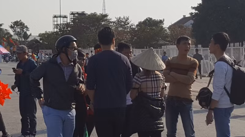 Sát giờ, vé chợ đen trận Việt Nam - Indonesia vẫn tăng chóng mặt ảnh 1