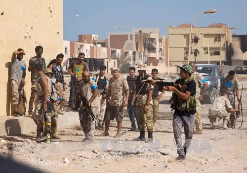 Libya giải phóng thành phố Sirte khỏi tay IS ảnh 1