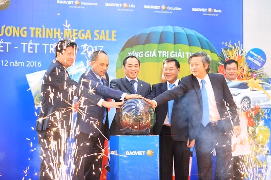 Ra mắt chương trình "Xuân gắn kết-Tết tri ân" 2017 ảnh 1