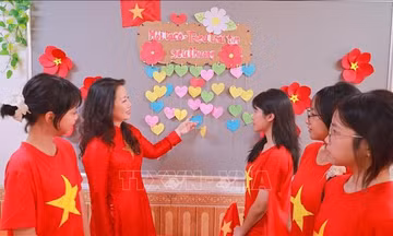 Mỗi lá cờ - Triệu trái tim