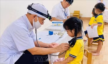 Bước chuyển trong chăm sóc sức khỏe học đường