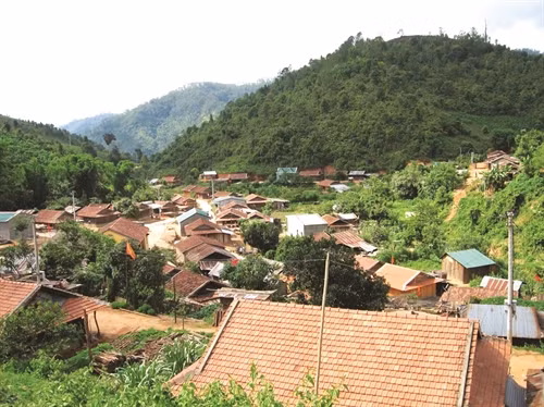 Một góc làng Đăk Ga, xã Đăk Nhoong