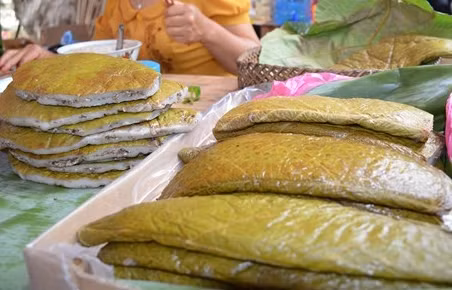 Bánh trứng kiến Cao Bằng được nhiều người yêu thích.