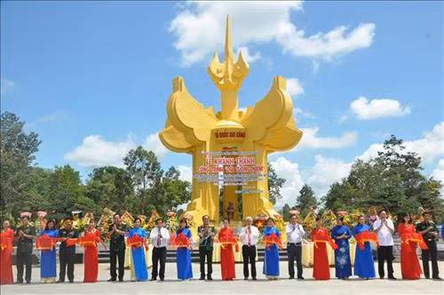 Khánh thành Khu di tích quốc gia đặc biệt Bộ Chỉ huy Quân giải phóng miền Nam Việt Nam tại huyện Lộc Ninh (Bình Phước). Ảnh: Dương Chí Tưởng – TTXVN