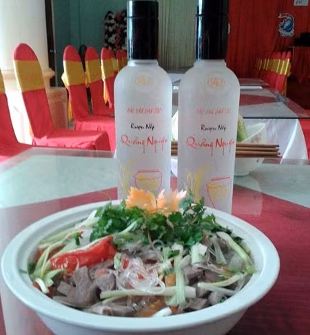 Rượu nếp Quảng Nguyên