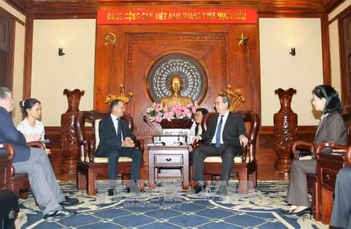Bí thư Thành ủy Thành phố Hồ Chí Minh Nguyễn Thiện Nhân tiếp ông Fabrice Richy, tân Tổng Giám đốc Cơ quan Phát triển Pháp (AFD) Việt Nam. Ảnh: Thanh Vũ-TTXVN
