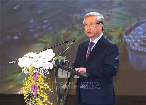 Đồng chí Trần Quốc Vượng, Ủy viên Bộ Chính trị, Thường trực Ban Bí thư phát biểu. Ảnh: Dương Giang – TTXVN