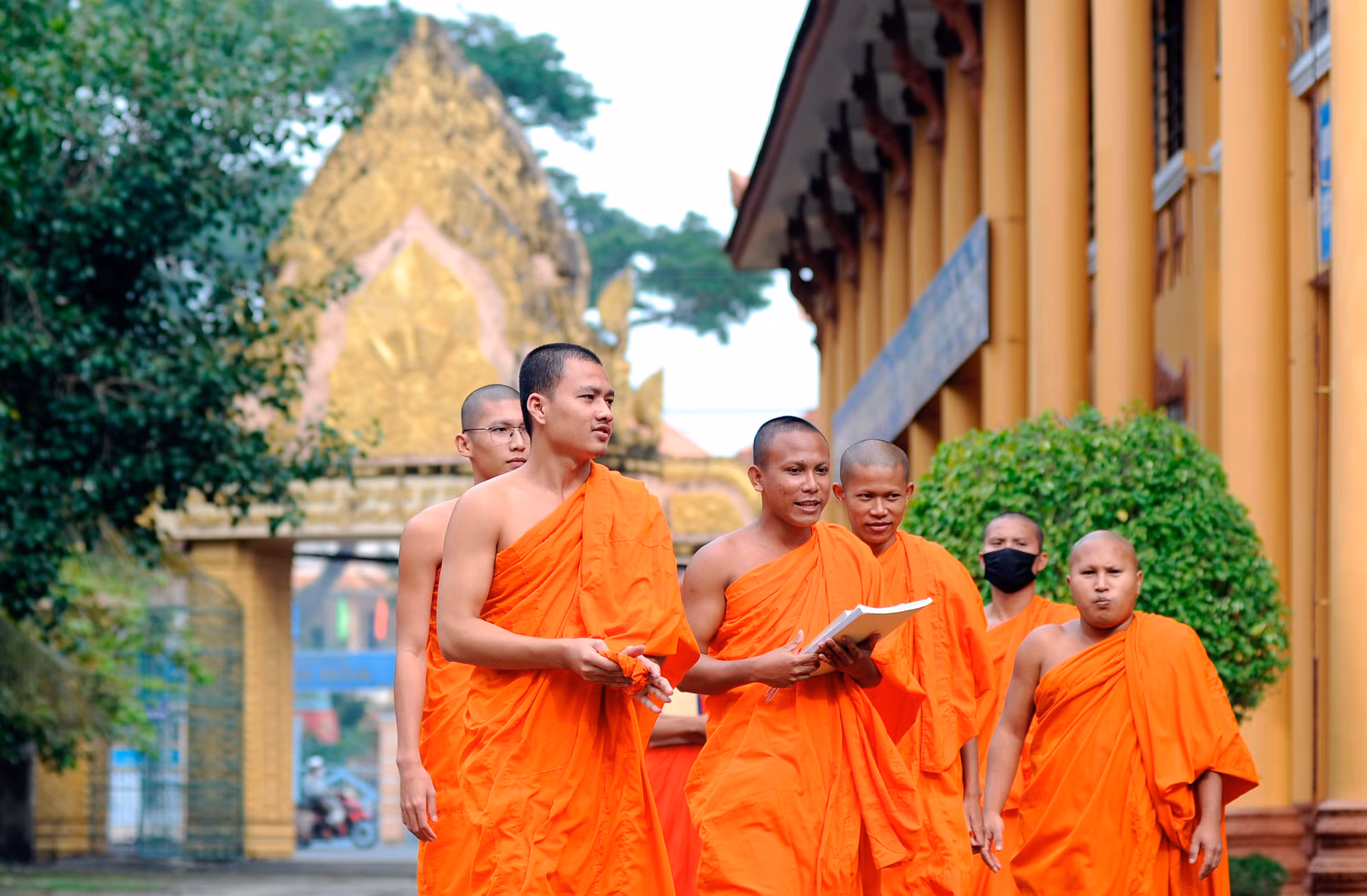 Trường Bổ túc văn hóa (BTVH) Pali Trung cấp Nam Bộ được xây dựng theo kiến trúc của văn hóa dân tộc Khmer. Ảnh: An Hiếu