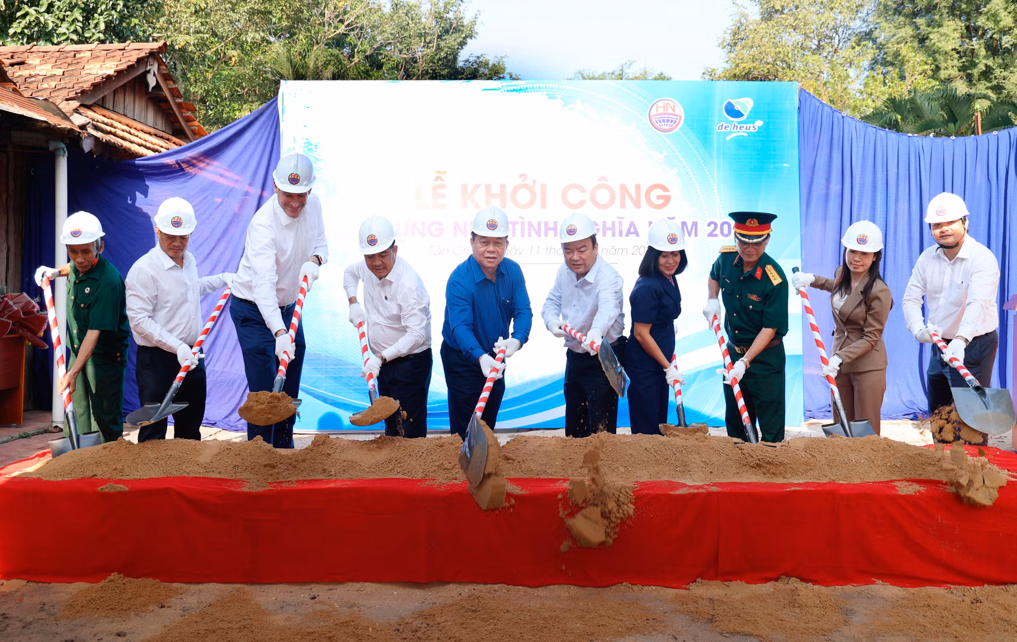 Trưởng Ban Tuyên giáo Trung ương Nguyễn Trọng Nghĩa dự các hoạt động tri ân tại Tây Ninh ảnh 5