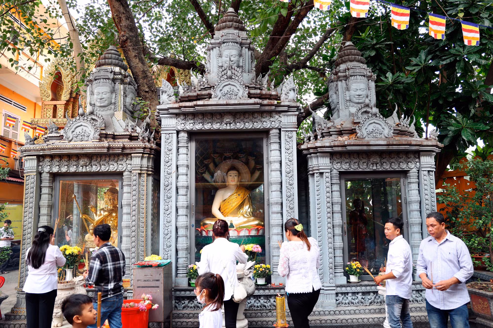Đầm ấm Lễ Sen Đôn Ta của người Khmer tại thành phố Hồ Chí Minh ảnh 5