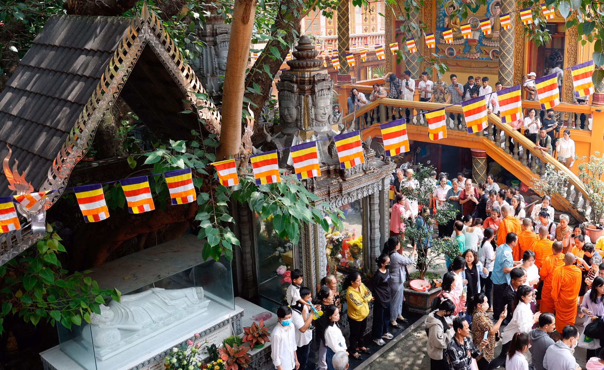 Đầm ấm Lễ Sen Đôn Ta của người Khmer tại thành phố Hồ Chí Minh ảnh 8
