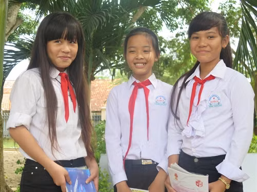 Nụ cười của các em học sinh vùng biên giới Tân Hồng, tỉnh Đồng Tháp