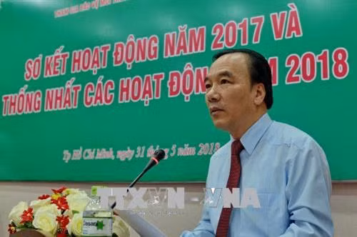 Đồng chí Ngô Sách Thực, Phó Chủ tịch Ủy ban Trung ương Mặt trận tổ quốc Việt Nam phát biểu tại hội nghị. Ảnh: Thế Anh-TTXVN