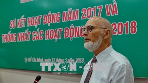 Ông Knut Christiansen, Giám đốc Tổ chức Bắc Âu trợ giúp Việt Nam phát biểu tại hội nghị. Ảnh: Thế Anh-TTXVN