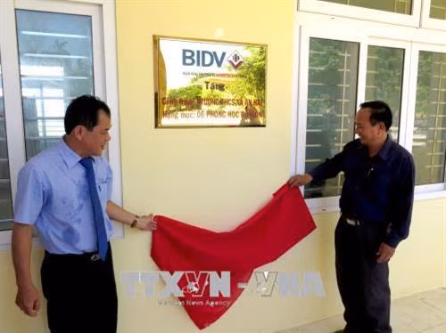 Khánh thành và đưa vào sử dụng cụm công trình An sinh xã hội do BIDV tài trợ. Ảnh: Phước Ngọc - TTXVN