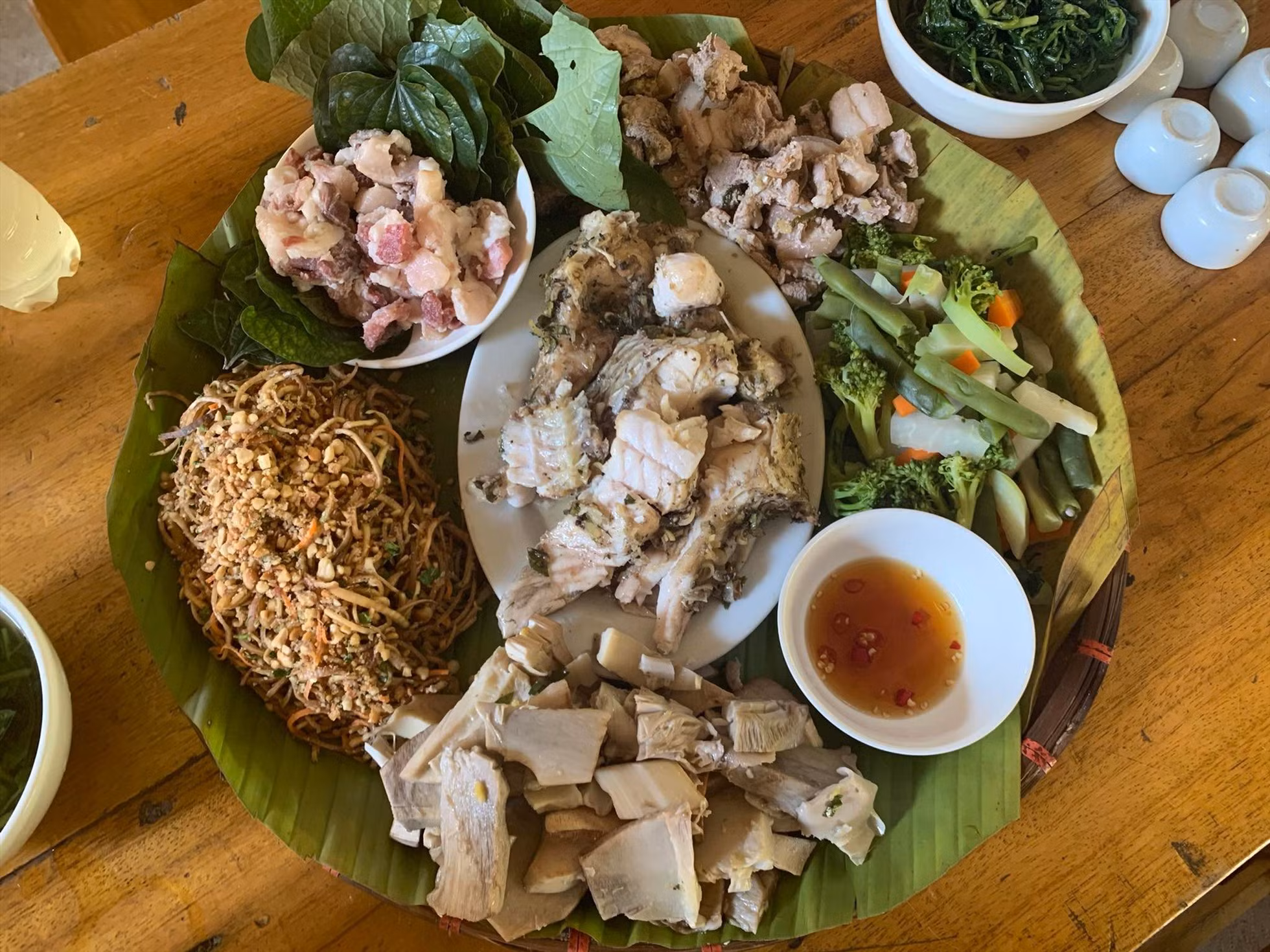 Độc đáo ngôi làng Dao Tiền trên núi cao ảnh 5