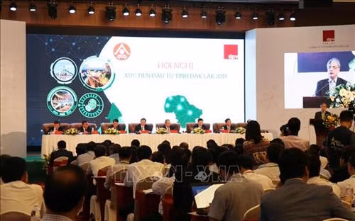 Quang cảnh hội nghị xúc tiến đầu tư năm 2019 với chủ đề “Tiềm năng của Đắk Lắk – Cơ hội của doanh nghiệp”... Ảnh: TTXVN