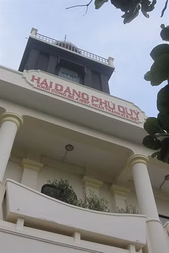 Ngọn Hải đăng Phú Quý