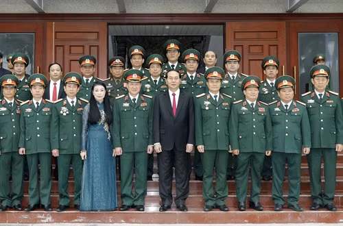 Chủ tịch nước Trần Đại Quang với các đại biểu tại Lễ kỷ niệm. Ảnh: Nhan Sáng-TTXVN