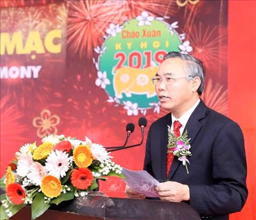 Thứ trưởng Bộ Nông nghiệp và Phát triển nông thôn Phùng Đức Tiến phát biểu khai mạc. Ảnh: Vũ Sinh – TTXVN