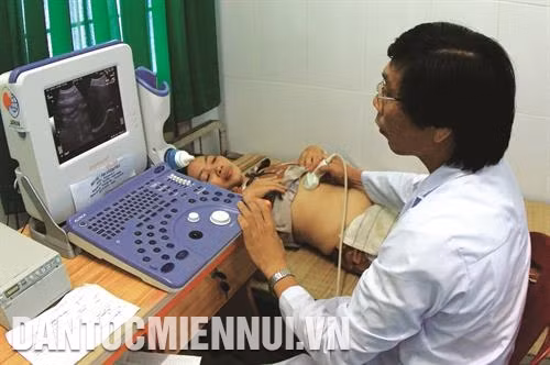 Tại các xã nông thôn mới ở Hậu Giang, công tác khám, chữa bệnh cho người dân ngày càng được quan tâm. Ảnh: Duy Ba