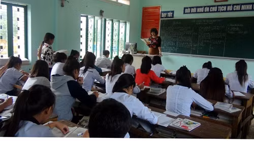 Phú Yên có gần 2.000 học sinh là con em đồng bào các dân tộc thiểu số đang học tập tại các trường từ tiểu học đến trung học phổ thông