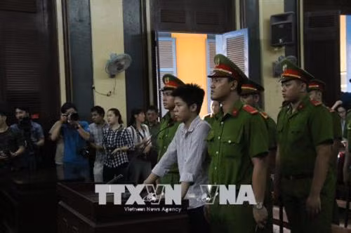 Bị cáo Nguyễn Hữu Tình tại phiên tòa. Ảnh: Thành Chung - TTXVN